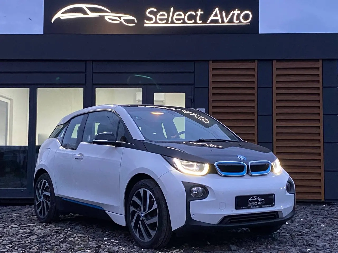 BMW i3 image 1
