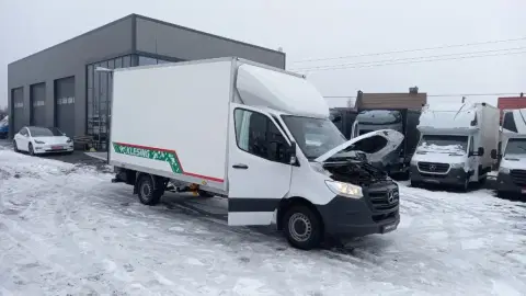 Mercedes-Benz Sprinter (2024-02-05T00:00:00.000Z)