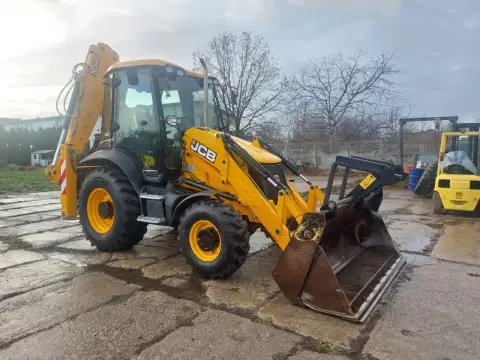 JCB 3CX (2023-11-20T00:00:00.000Z)