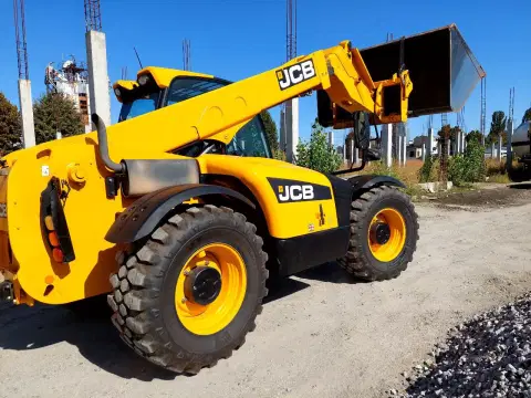 JCB 531-70 Agri (2023-09-12T00:00:00.000Z)