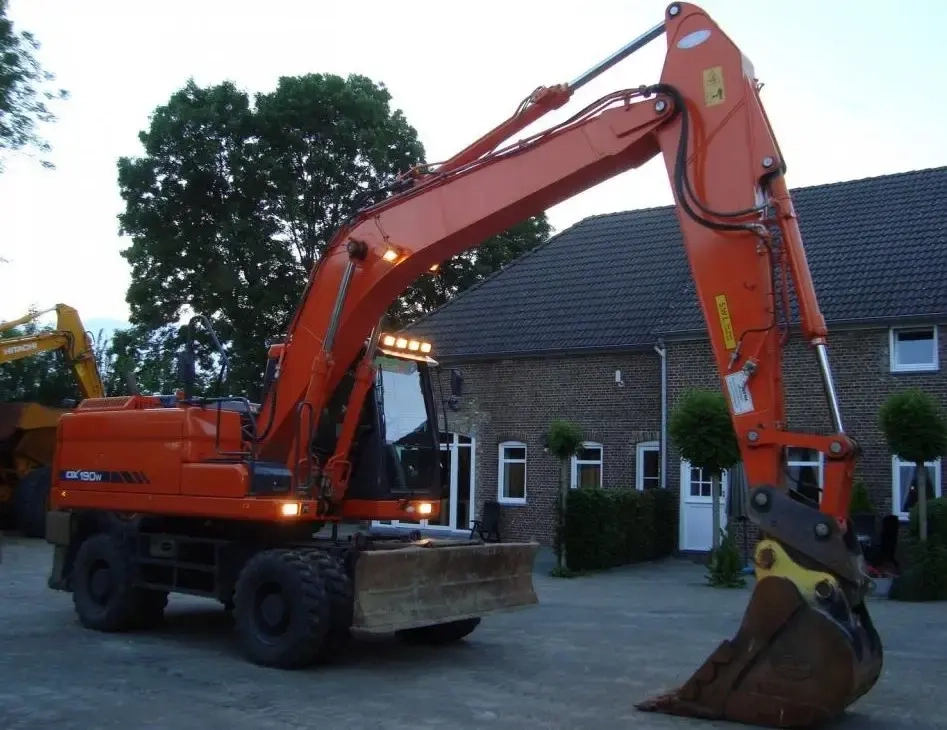DOOSAN DX190W-3 image 1