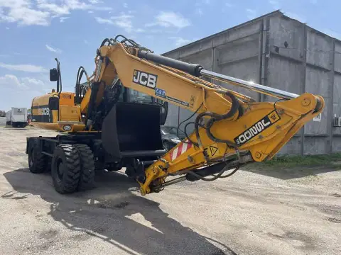 JCB JS200 (2024-04-10T00:00:00.000Z)