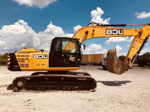JCB JS 220 (2024-08-02T00:00:00.000Z)