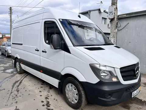 Mercedes-Benz Sprinter (2024-04-30T00:00:00.000Z)