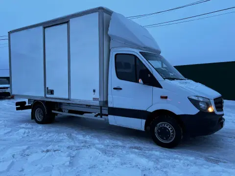 Mercedes-Benz Sprinter (2023-12-15T00:00:00.000Z)