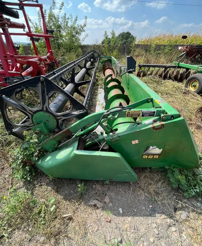 John Deere F925 image 1