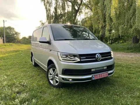 Volkswagen Transporter (2024-06-12T00:00:00.000Z)