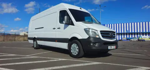 Mercedes-Benz Sprinter (2024-06-18T00:00:00.000Z)