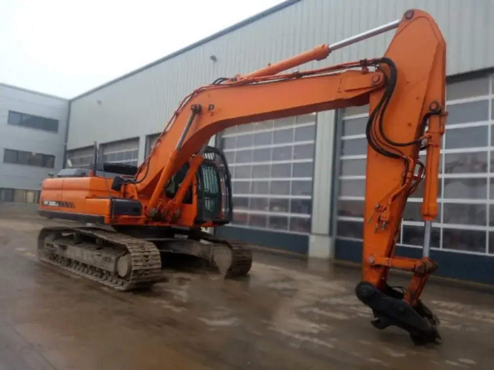 DOOSAN DX300LC image 1