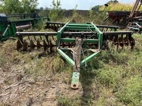 John Deere 425 (2023-10-26T00:00:00.000Z)