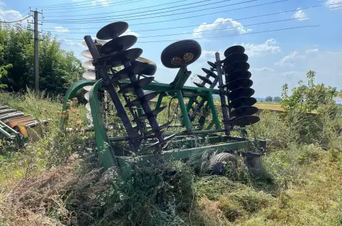 John Deere 230 (2023-10-26T00:00:00.000Z)