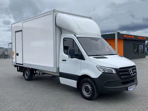 Mercedes-Benz Sprinter (2024-06-14T00:00:00.000Z)
