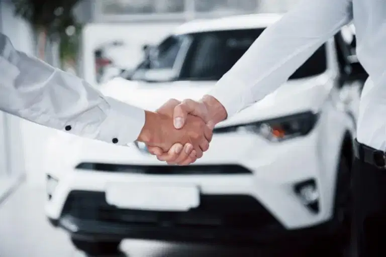Advantages of Used Car Leasing Over Renting