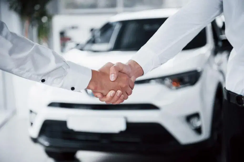Advantages of Used Car Leasing Over Renting