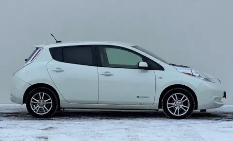 Nissan Leaf (2024-07-15T00:00:00.000Z)