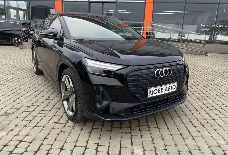Audi Q4 image 1