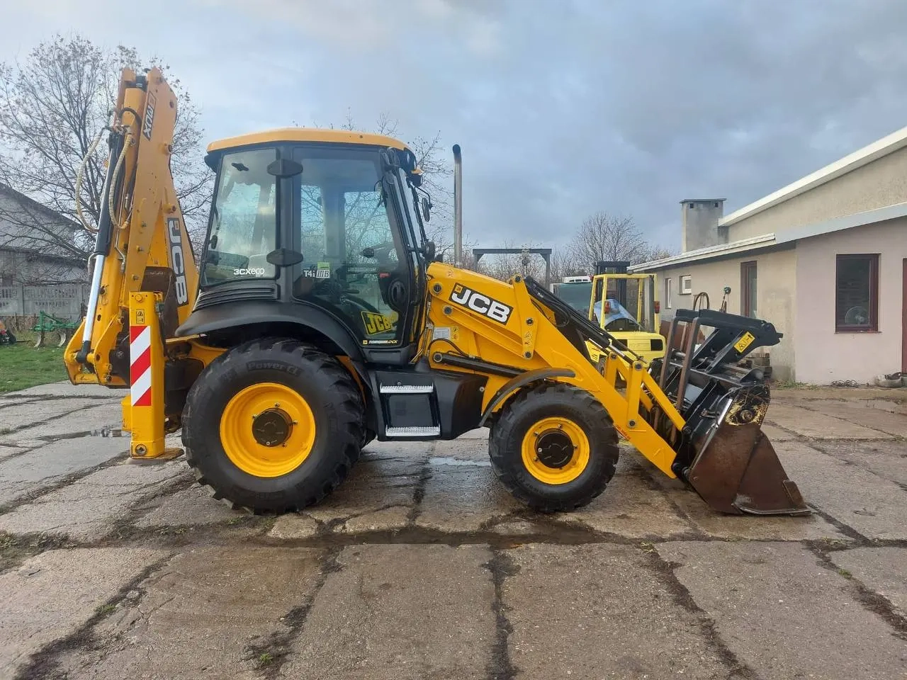 JCB 3CX image 1