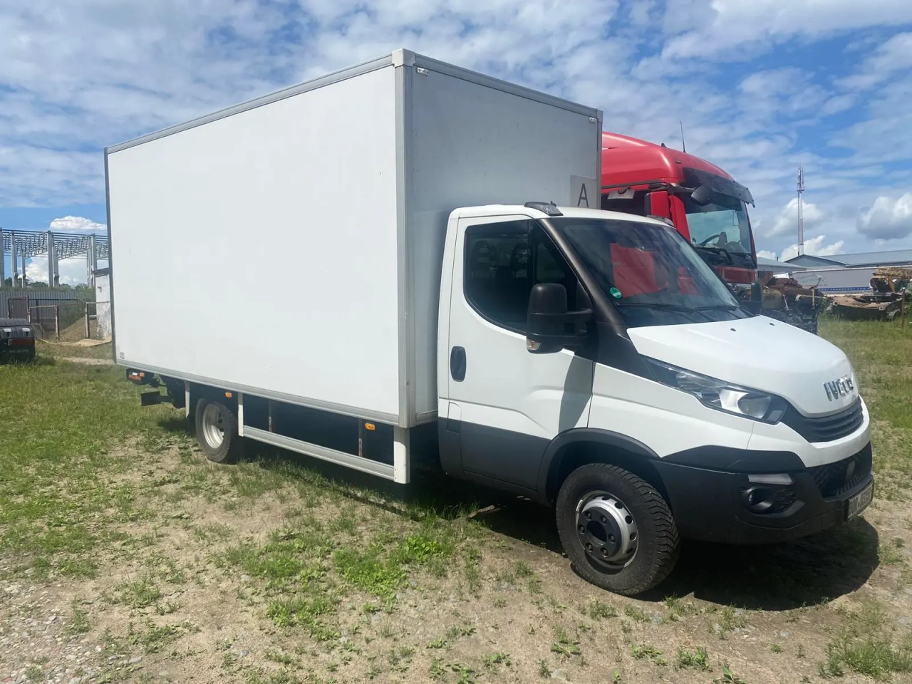 IVECO Daily image 1