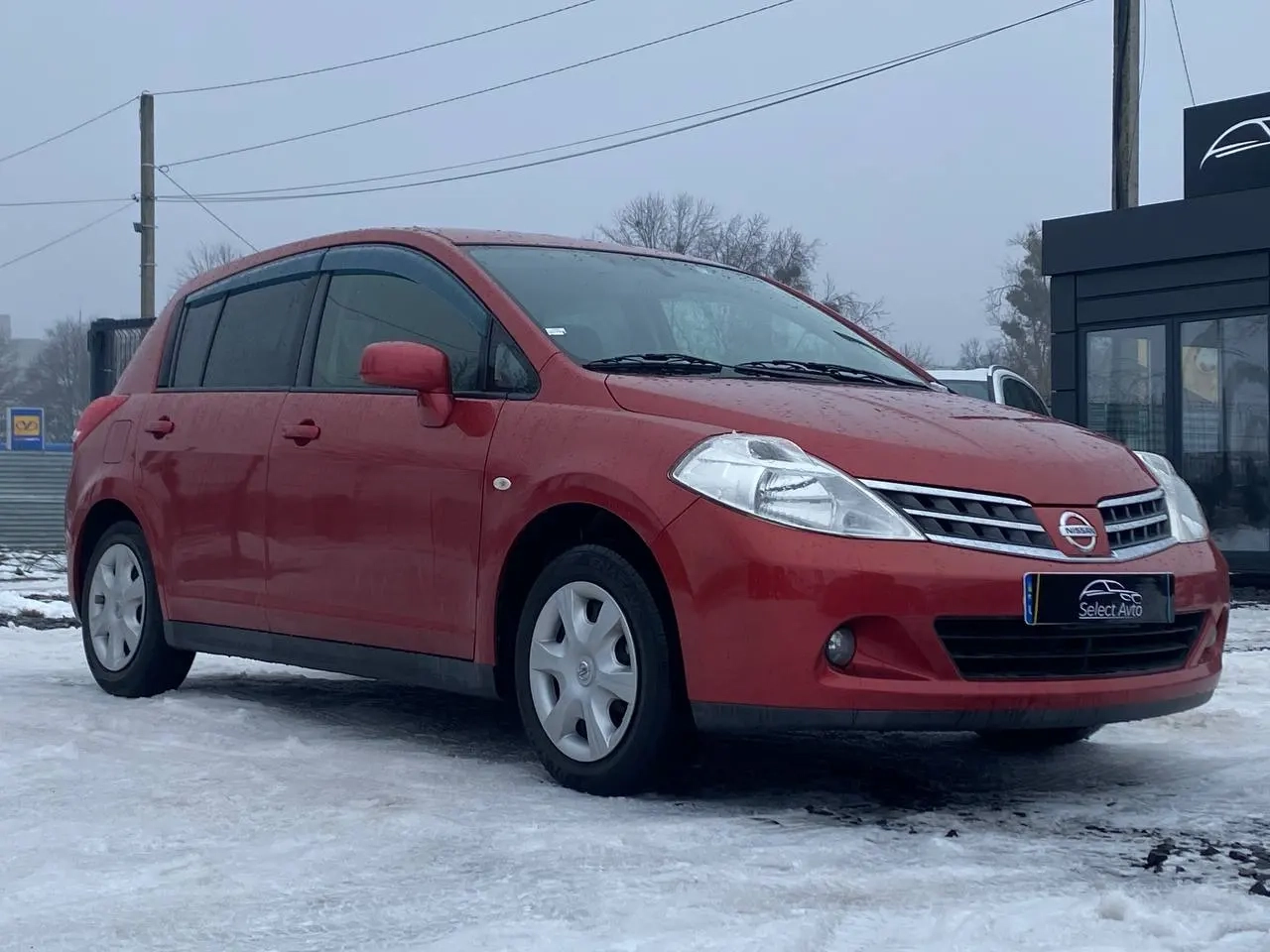 Nissan Tiida image 1