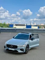 Volvo S60 image 2
