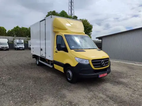 Mercedes-Benz Sprinter (2024-05-30T00:00:00.000Z)