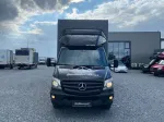 Mercedes-Benz Sprinter image 4