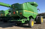 John Deere S670 image 4