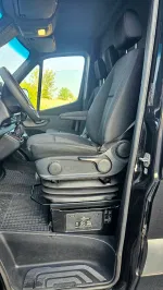 Mercedes-Benz Sprinter image 4