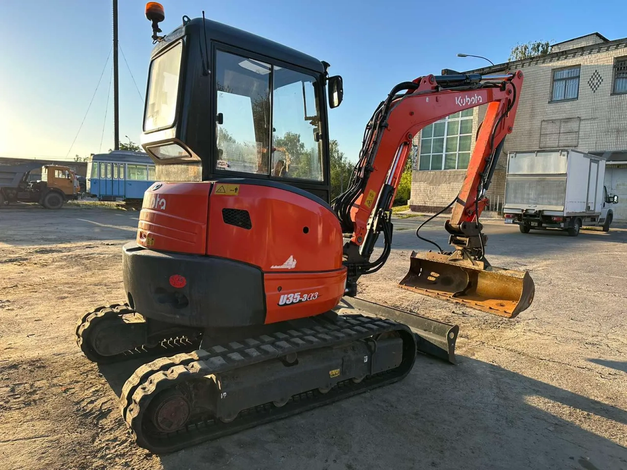 Kubota U image 1
