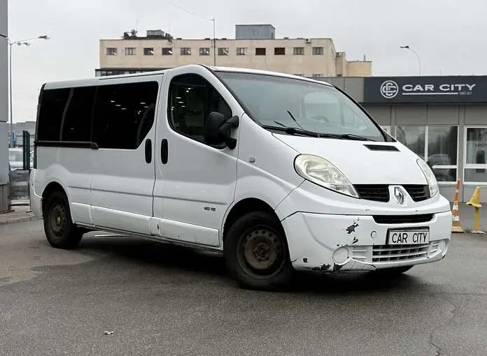 Renault Trafic image 1