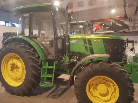 John Deere 6110В (2024-02-15T00:00:00.000Z)