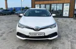 Toyota Auris image 3