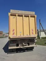 Ford Cargo image 4