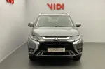 Mitsubishi Outlander image 4