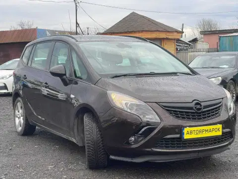 Opel ZAFIRA TOURER (2024-06-11T00:00:00.000Z)