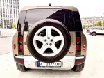 Land Rover Defender image 4
