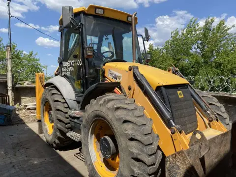 JCB 4CX (2024-08-06T00:00:00.000Z)