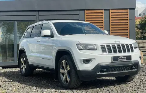 Jeep Grand Cherokee (2024-01-30T00:00:00.000Z)