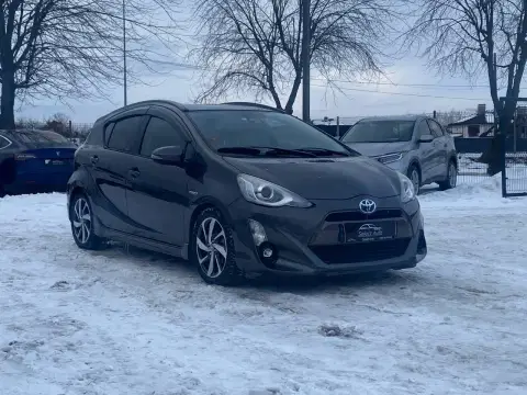 Toyota Aqua (2024-02-01T00:00:00.000Z)