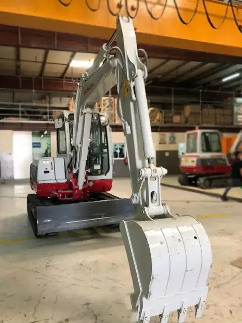 Takeuchi TB250 (2024-03-04T00:00:00.000Z)