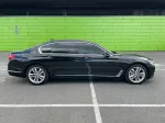 BMW 7 Series image 3