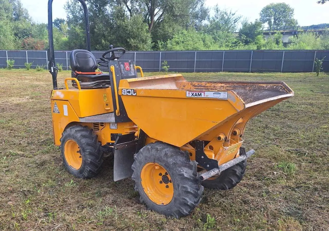 JCB 7T-1 image 1
