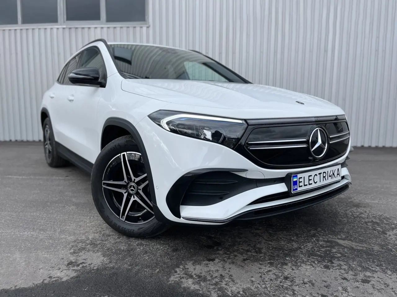 Mercedes-Benz EQA image 1
