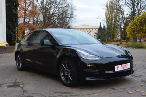 Tesla Model 3 (2024-02-08T00:00:00.000Z)