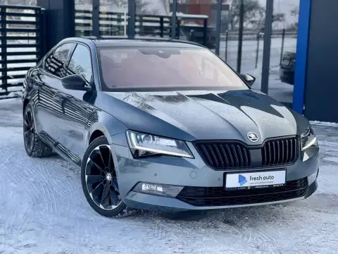 Skoda Superb (2023-12-08T00:00:00.000Z)