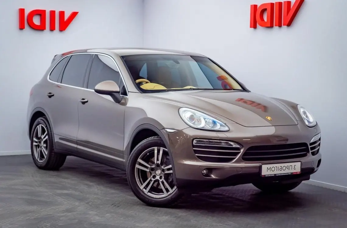 Porsche Cayenne image 1