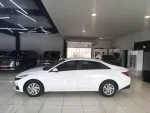 Hyundai Avante image 4