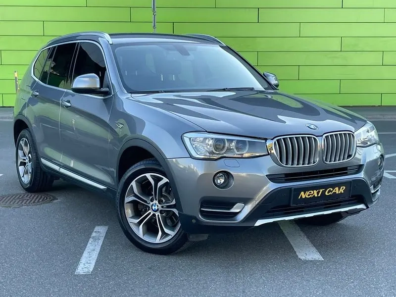 BMW X3 image 1