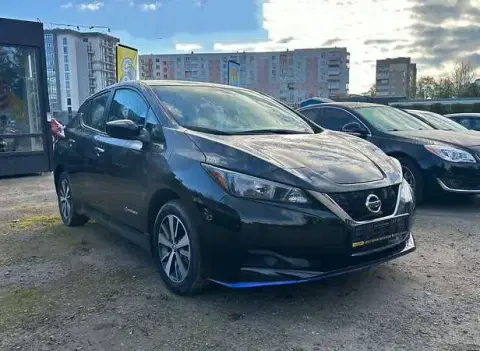 Nissan Leaf (2024-01-10T00:00:00.000Z)