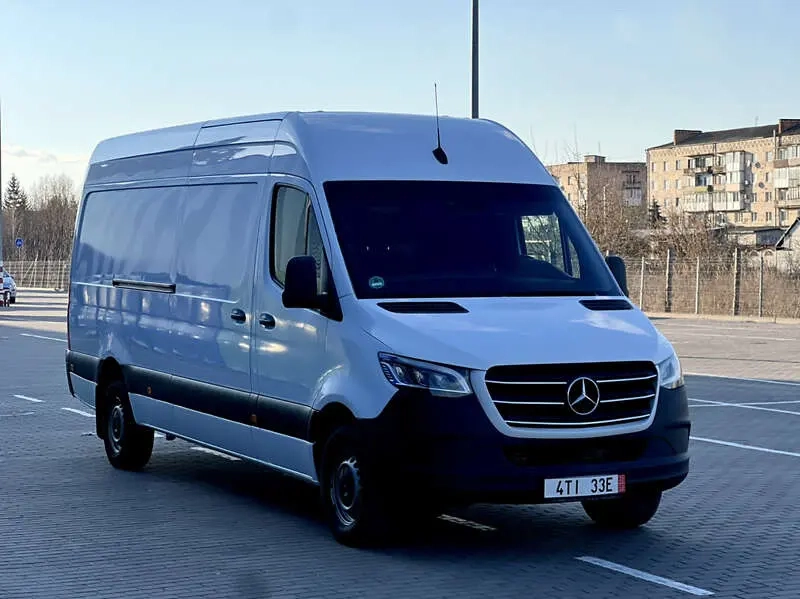 Mercedes-Benz Sprinter image 1